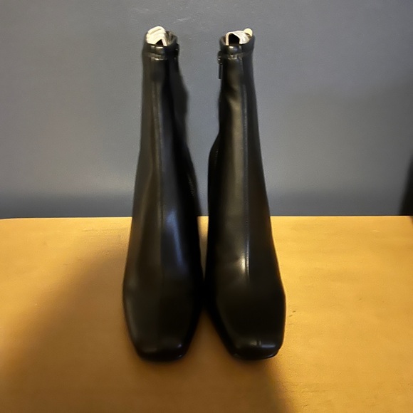 Steve Madden Lynden Boot - Picture 2 of 9